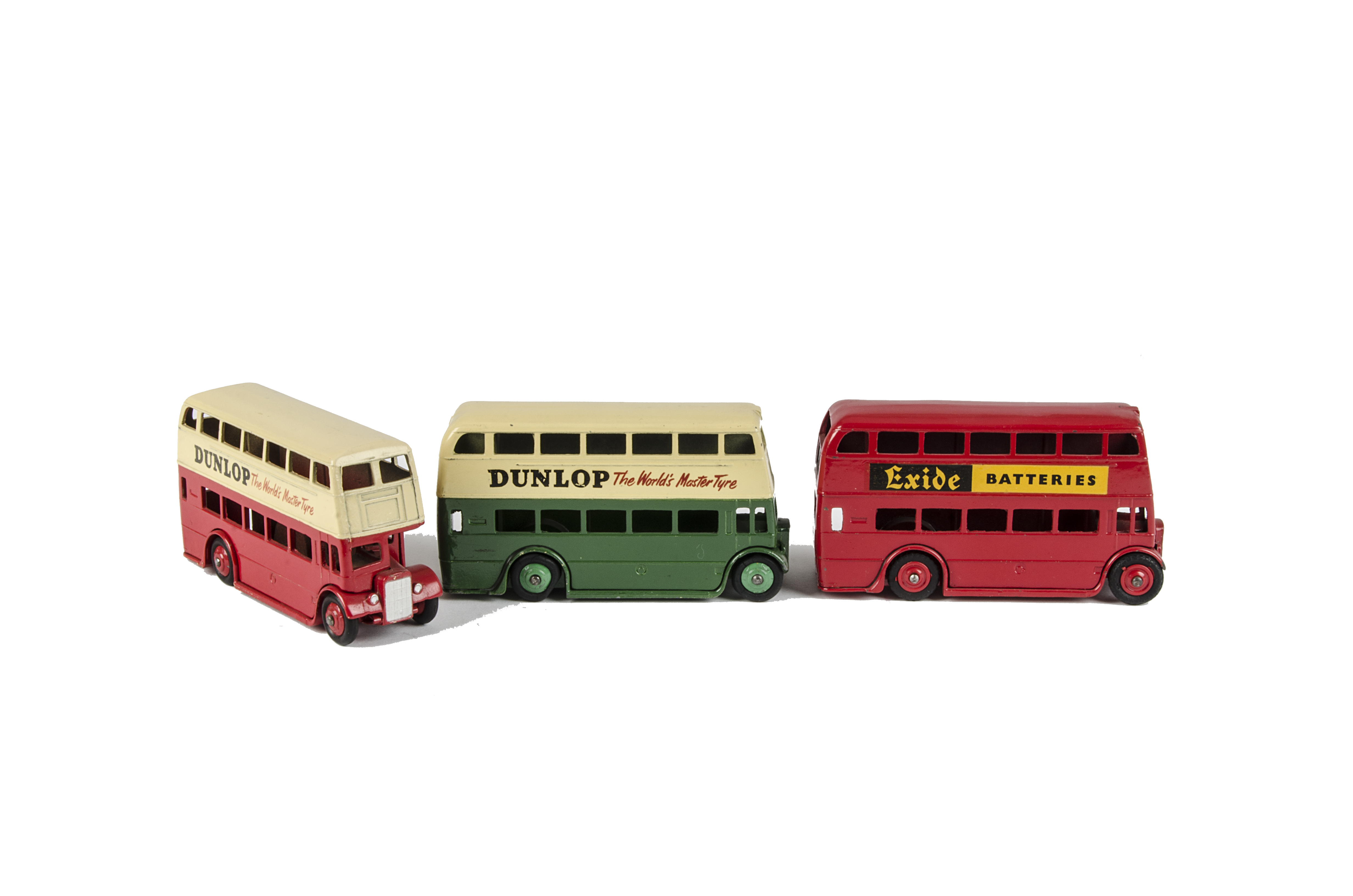 Dinky Toys 290 Double Decker Bus, three examples, all type 3 grille, first red body and plastic