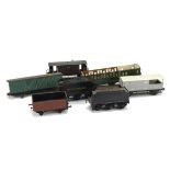 Leeds Model Co (LMC) and Other O Gauge Items, including a LMC 6-wheeled tender in 'Southern' lined