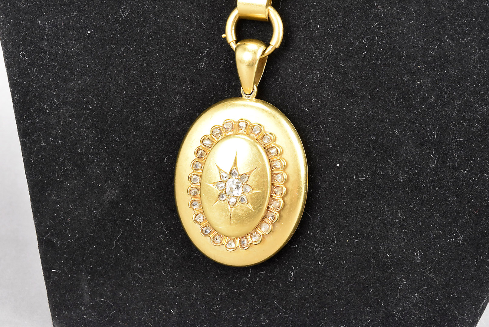 A fine Victorian choker necklace and diamond set locket, c1870s, the oval yellow metal locket, - Image 2 of 4