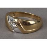 A modern 9ct gold and CZ gentleman's signet ring, 3.9g and size V