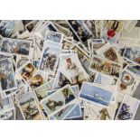 Cigarette Cards, Military Related, a large collection of loose cards, various Manufacturers