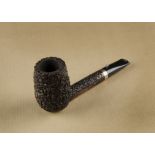 A L'Anatra Dalle Uova d'Oro briar estate pipe, the rusticated bowl and oval straight stem, with