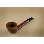 A Savinelli no.4 Autograph briar estate pipe, the sandblasted sitter, marked and to underside,
