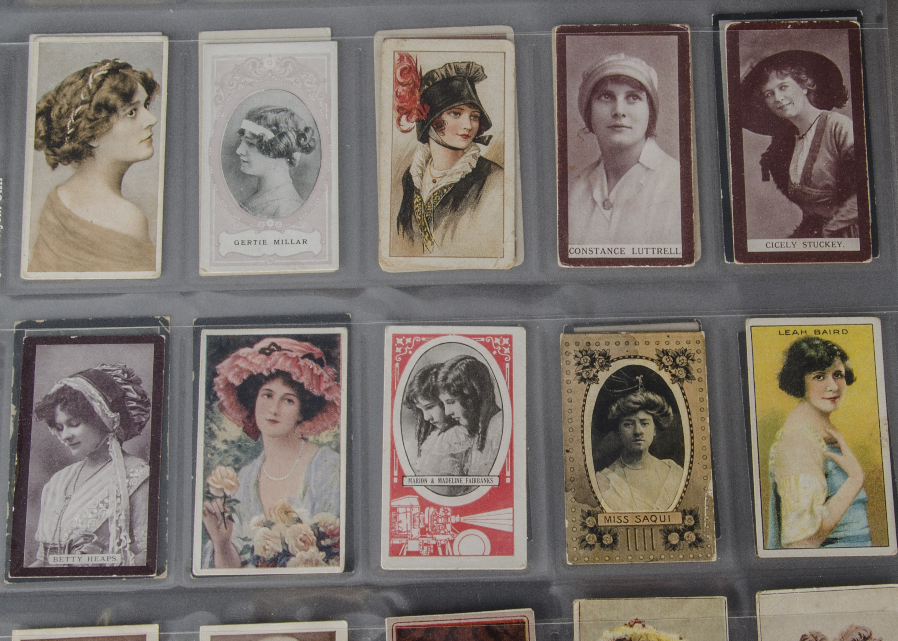 Cigarette Cards, Beauty, a collection of cards, many Wills Scissor and also Hills Actresses -