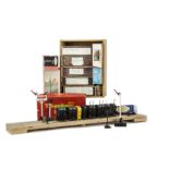 00 Gauge Model Railway Accessories, including unboxed Tri-ang Switches on a board (12), Hornby Dublo