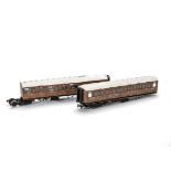 A pair of 00 Gauge kitbuilt Great Northern Railway Articulated Twin Coaches, Nos 4881 Brake Third