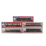 Lima OO Gauge 2-rail ex-GWR Diesel Railcars, including GWR-liveried passenger car no 22 and