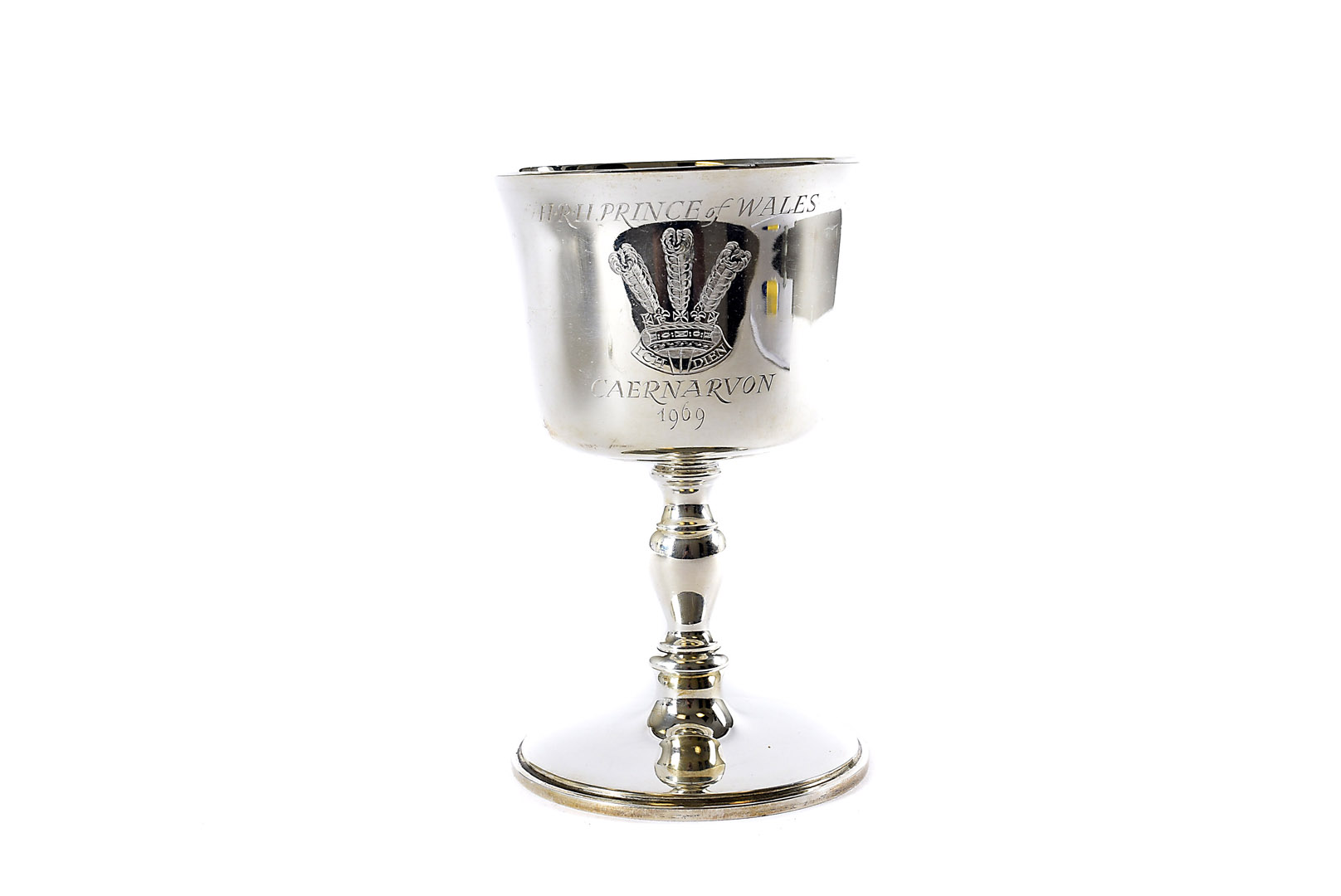 A 1960s silver commemorative goblet, celebrating the Prince of Wales Caernarvon 1969, 10.9 ozt