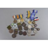Two WWI trio medal groups, both comprising the Victory, War and 1914-15 Star, one set awarded to
