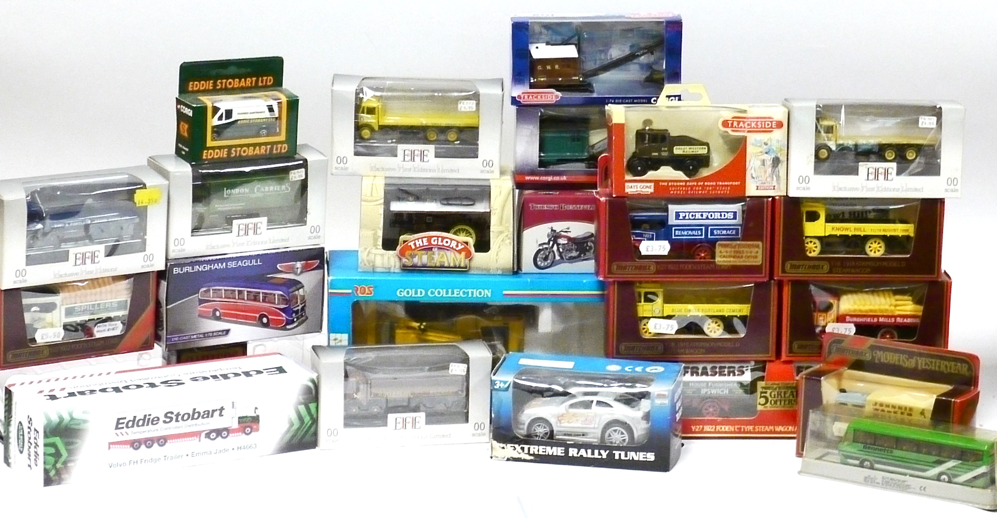 Modern Diecast, cars, industrial and commercial vehicles by Lledo, Matchbox MOY, EFE, Atlas Editions