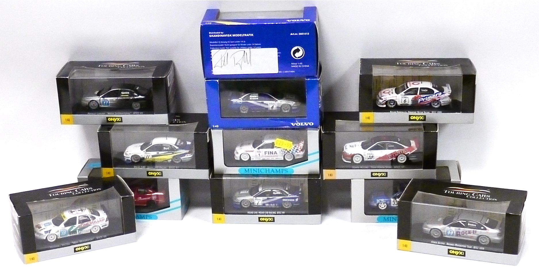ONYX & Minichamps Touring and Racing Cars, including two Volvo S40 Racing cars, No.2801413 and No.
