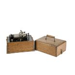 Phonograph, Edison: a Standard, No. S8929, with square lid, Automatic reproducer, winder and