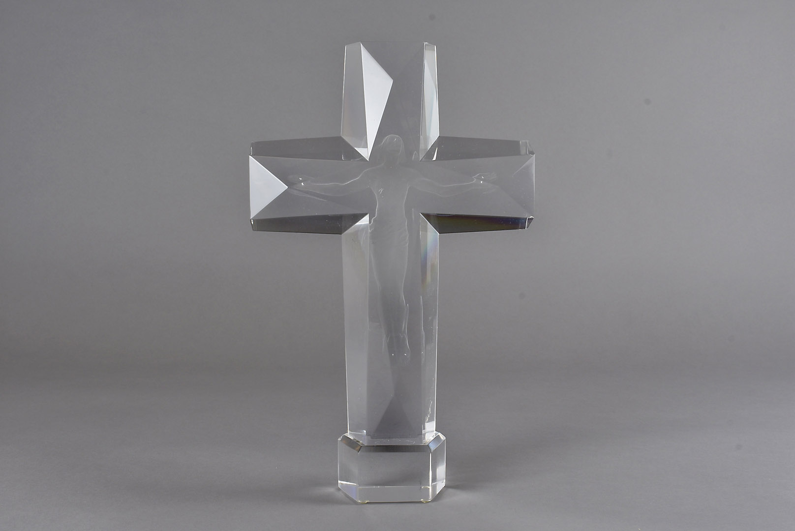 Frederick Hart, 20th Century American, clear acrylic resin c 1995, The Cross of the Millennium,