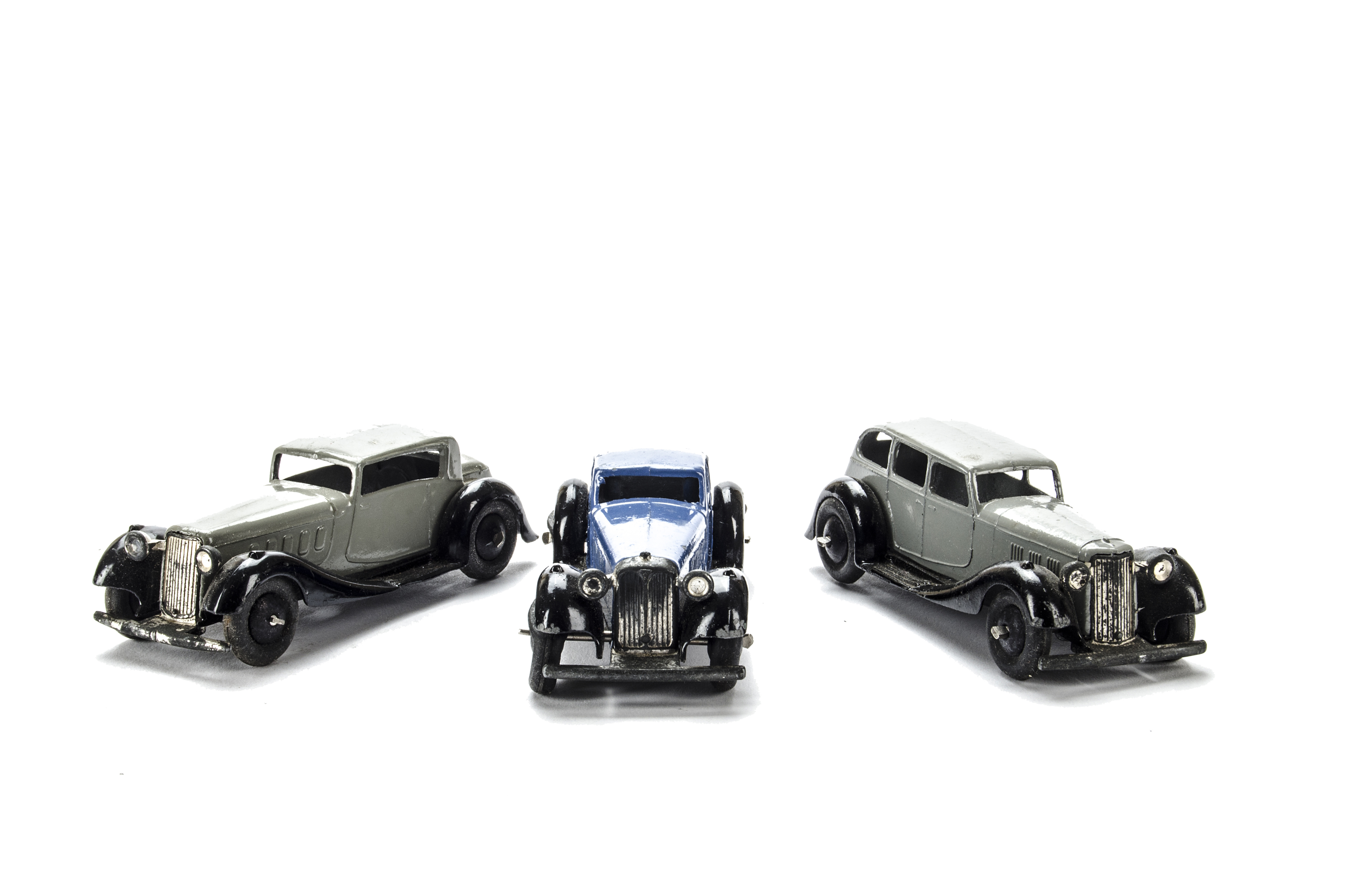 36 Series Dinky Toy Cars, 36c Humber Vogue, grey body, black moulded chassis, black smooth hubs, VG,