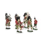 Marching lead Scottish band figures by Sacul (7), Timpo (4), Lone Star (5), Crescent (4),