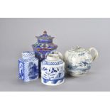 An 18th Century Liverpool pearlware blue and white teapot, with chinoiserie decoration 11 cm high,