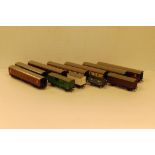 Hornby Dublo 00 Gauge Coaches and Rolling Stock, D12 coaches, maroon (4), blood and custard (2),