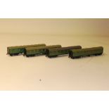 Hornby Dublo 00 Gauge BR SR green Coaches, Suburban Brake (2), Suburban (1, lacks under carriage)