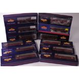 Bachmann OO Gauge Maroon Coaching Stock, comprising 12 BR Mk 1 corridor coaches in maroon, (6