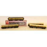 Kitbuilt OO Gauge GWR Steam Railcar and Coaches, comprising an unpainted but substantially completed