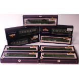 Bachmann OO Gauge Southern Region Coaching Stock, comprising 6 Bullied corridor coaches in BR