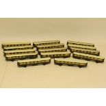 Hornby OO Gauge Pullman Coaches, 14 Pullmans, all in traditional umber/cream livery, including 3