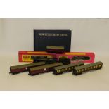 Hornby-Dublo OO Gauge 2-rail 'Barnstaple' Locomotive Coaching Stock and other items, the