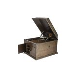 Table grand gramophone, HMV: model 109, in oak case (lacking soundbox and winder) Good condition,