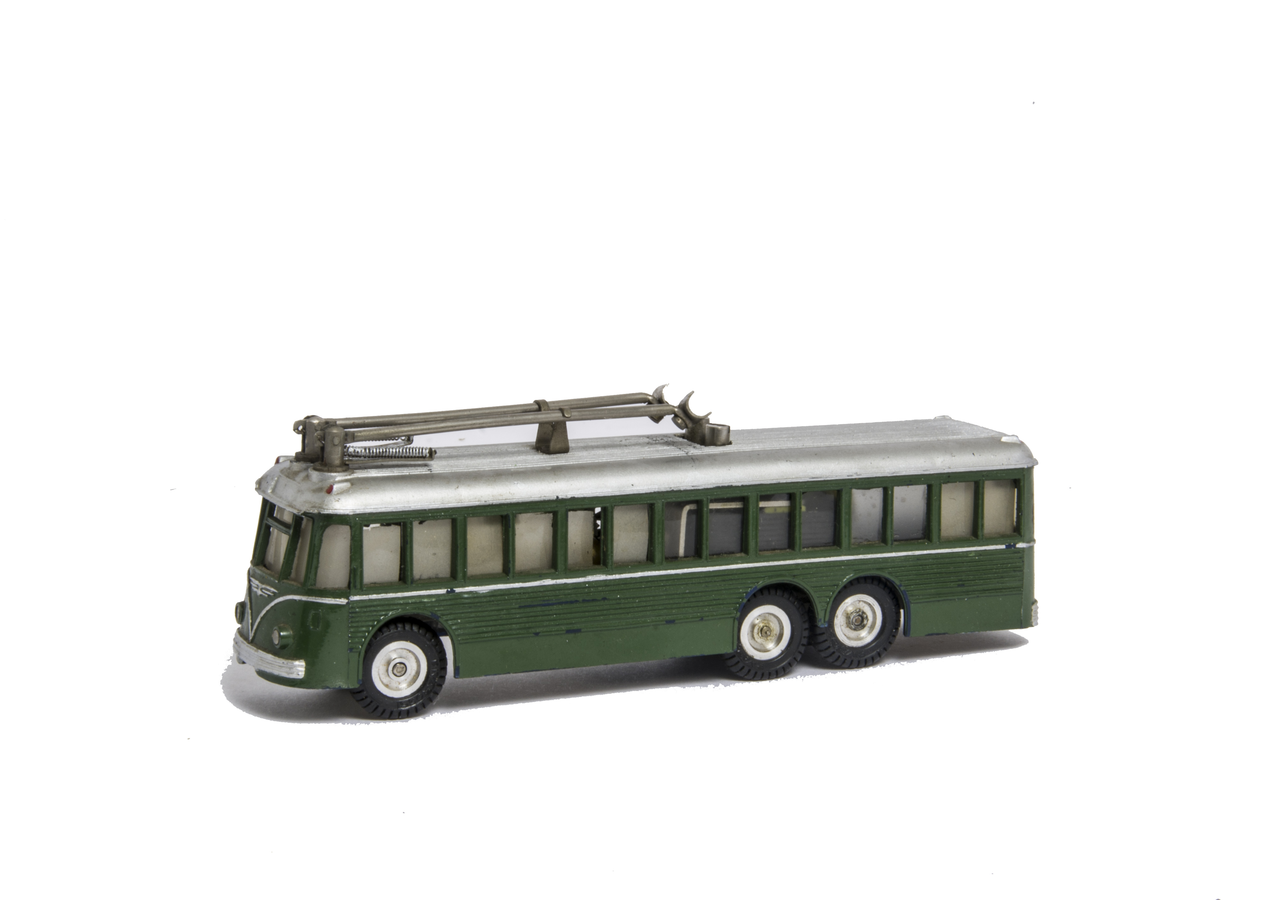 A Rivarossi H0 Gauge 3-axle Alfa-Romeo Trolleybus (Minobus), with plastic body in green with