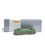 A Roco ‘Platin’ Series ref 69785 H0 Gauge 3-rail French (SNCF) BB Electric Locomotive, a 3-rail