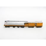 An Uncommon Rivarossi L442/R H0 Gauge American ‘Hiawatha’ Streamlined 4-4-2 Steam Locomotive and