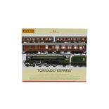 Hornby 00 Gauge R3059 ‘Tornado’ Train Pack, comprising BR green ‘Tornado’ and three BR maroon