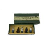 Dinky Toys 0 Gauge Model Railway Figures, Dinky Toys No 5 Train and Hotel staff (5) (50172), in