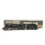 Wrenn 00 Gauge W2241 LMS black ‘Duchess of Hamilton’ Locomotive and tender, No 6229 with packing
