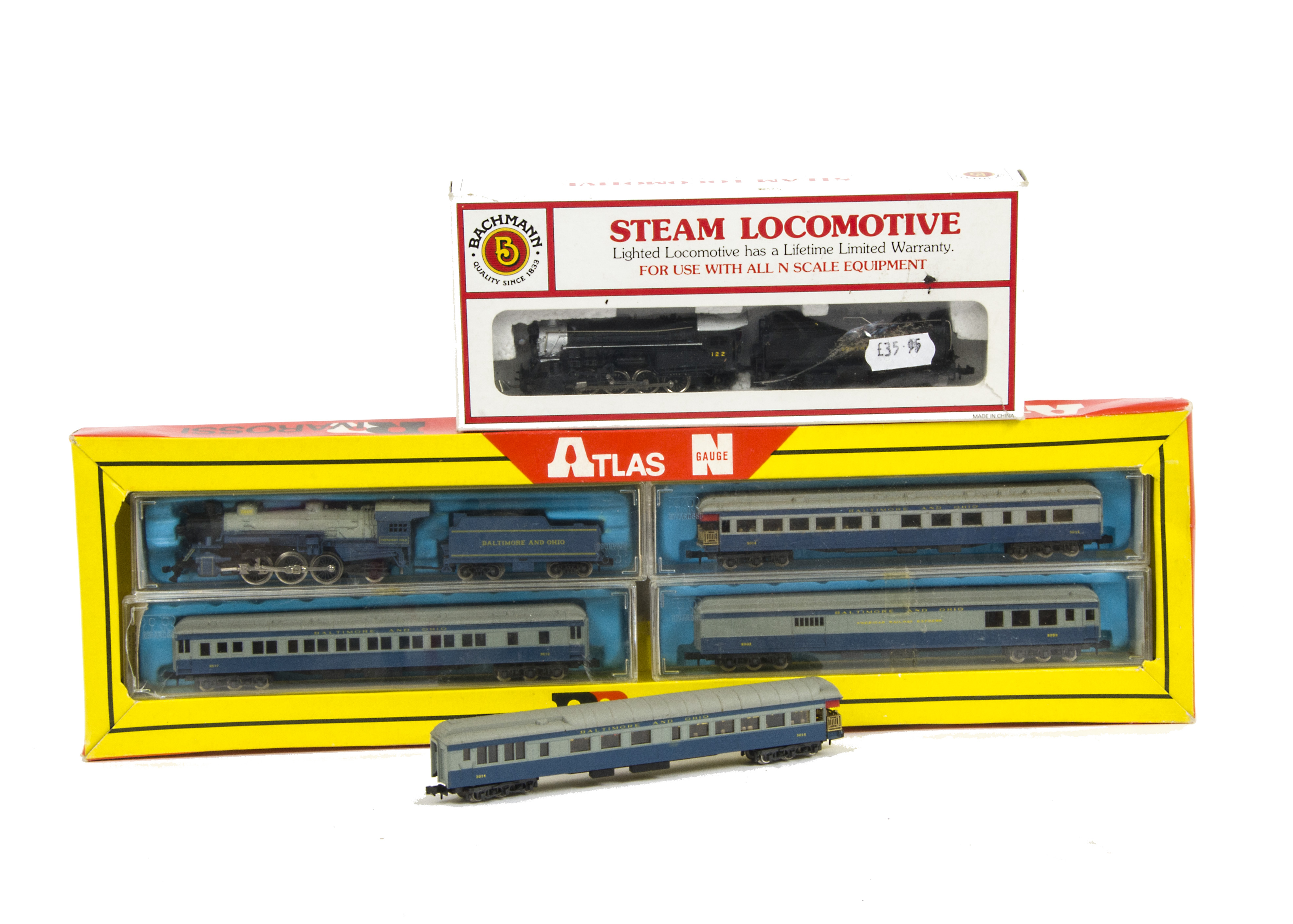 Atlas American Outline N Gauge Baltimore and Ohio Set, comprising 0-6-2 Locomotive and three blue/