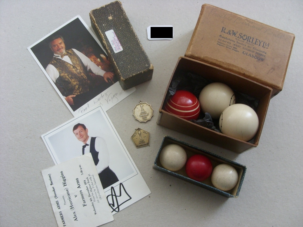 Billiards/Snooker, a collection of various items, a collection of 2 sets of Billiard Balls, includin - Image 2 of 2