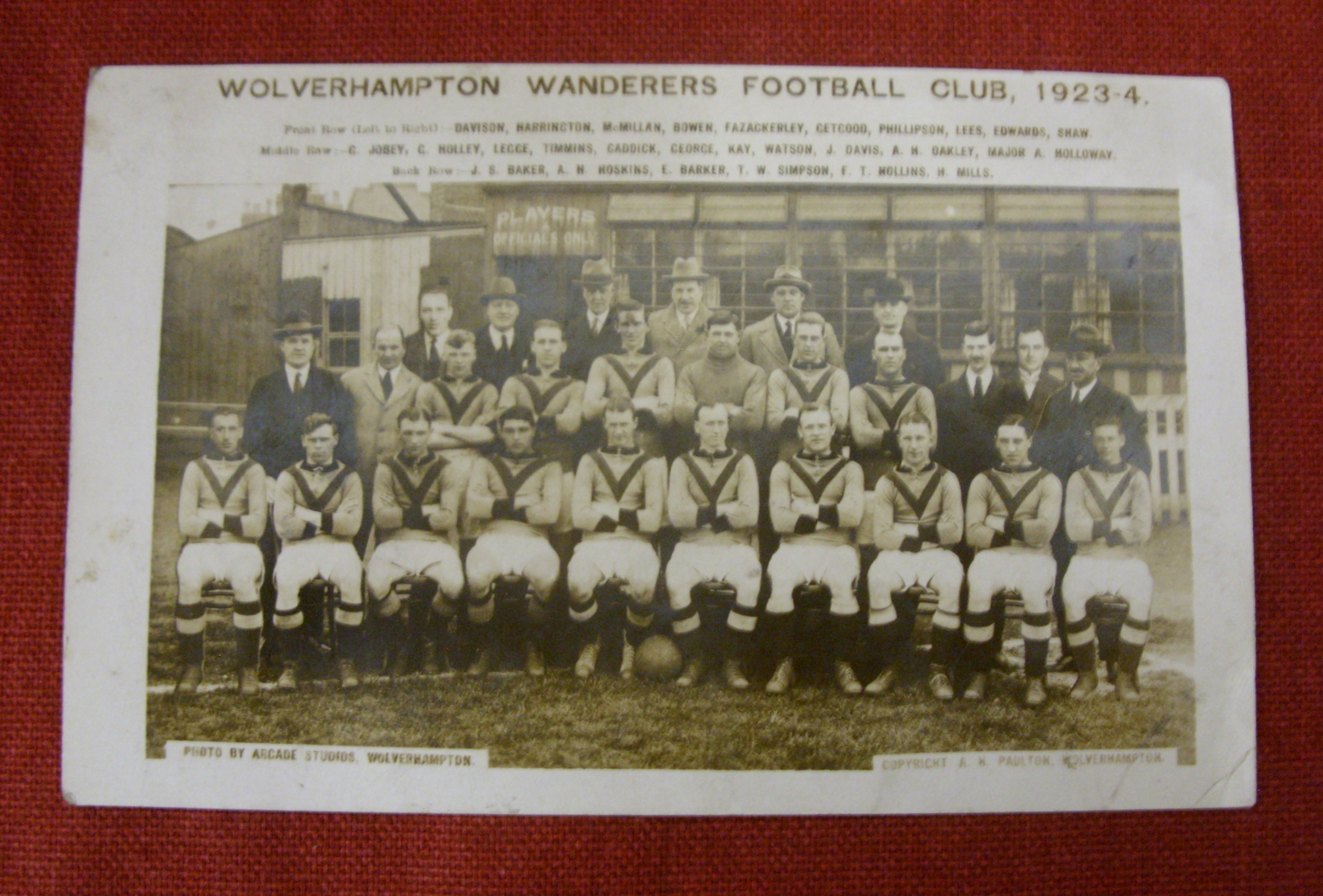 1923/1924 Wolverhampton Wanderers, team group picture postcard, with original postcard back, players