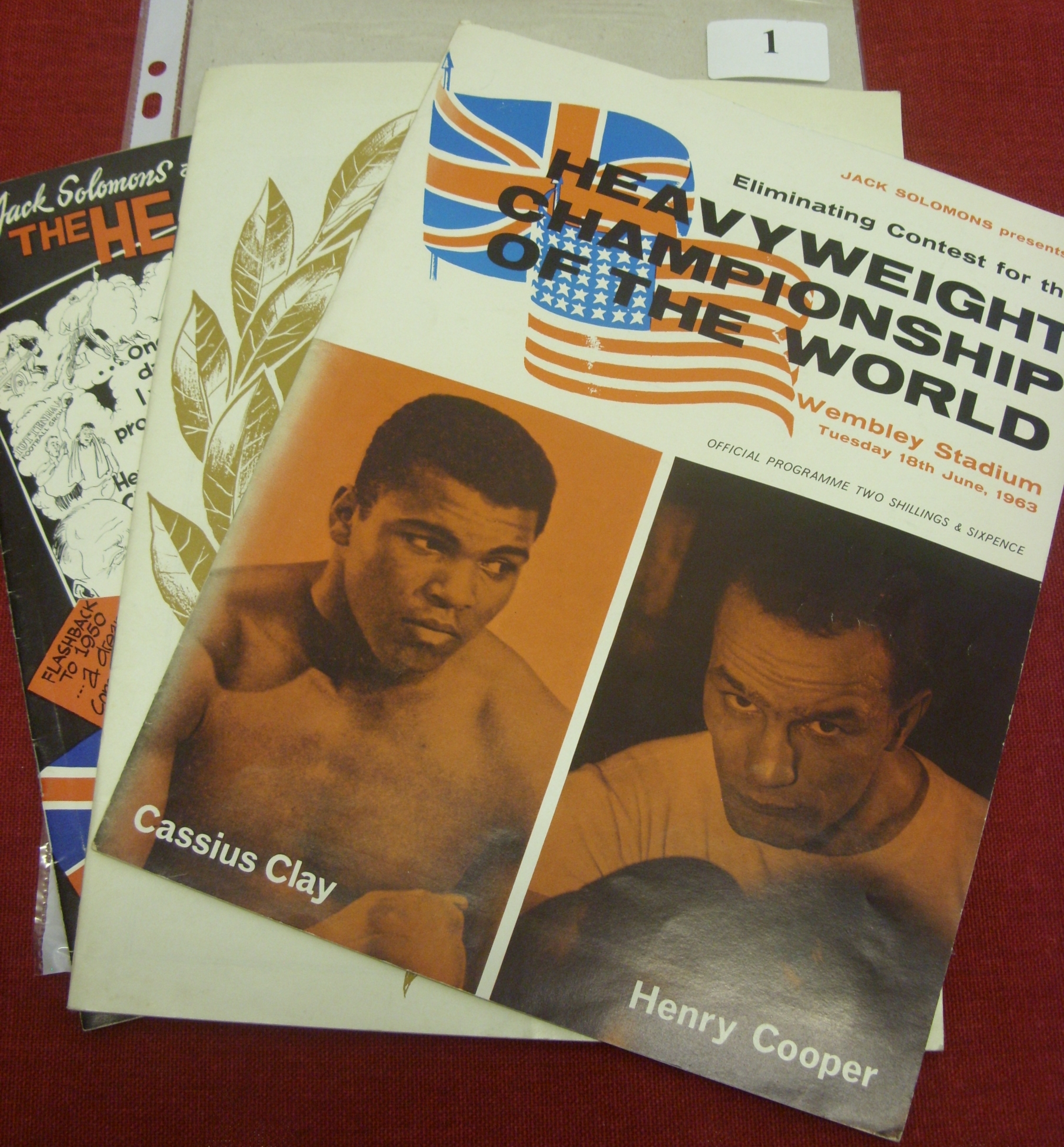 Boxing, Muhammad Ali, a collection of 3 programmes from his Heavyweight Championship of the World, f - Image 2 of 2