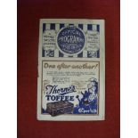1928/1929 Leeds Utd v Sheffield Wednesday, a programme from the game played on the 17/11/1928,