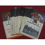 1954/55 Manchester Utd, a collection of 21 home football programmes in various condition, missing