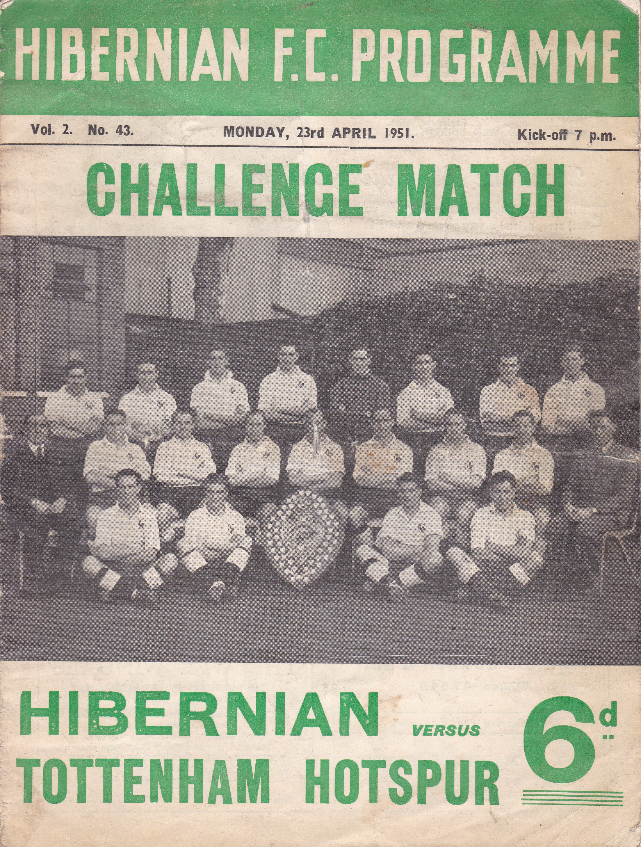 HIBS - TOTTENHAM 51 Hibernian home programme v Tottenham, 23/4/51, Challenge match, fold, slight