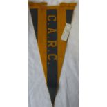 PENNANT- ROSARIO Large presentation pennant from Club Athletico Rosario Central, gold and dark blue.