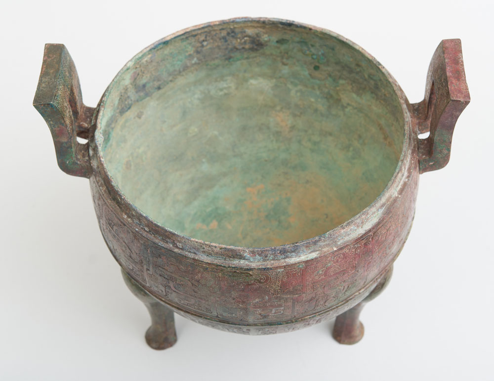 CHINESE BRONZE DING AND COVER - Image 3 of 6