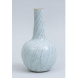 CHINESE IVORY CRACKLE-GLAZED PORCELAIN BOTTLE VASE