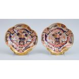 PAIR OF ENGLISH PORCELAIN SHELL-FORM DISHES, IN THE JAPAN PATTERN