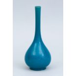 CHINESE TURQUOISE CRACKLE-GLAZED PORCELAIN SLENDER PEAR-FORM VASE