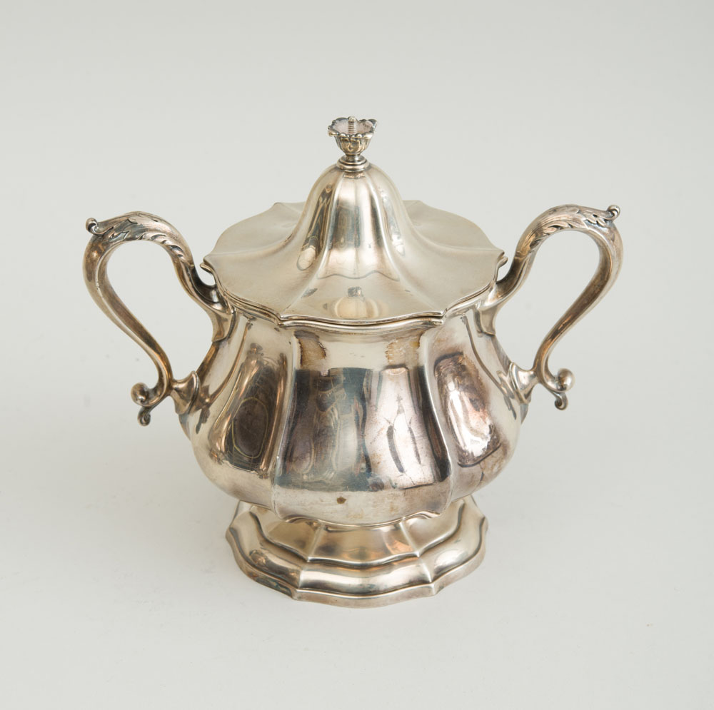 GORHAM MFG. MONOGRAMMED SILVER NINE-PIECE TEA AND COFFEE SERVICE AND MATCHING TWO-HANDLED TRAY - Image 16 of 39