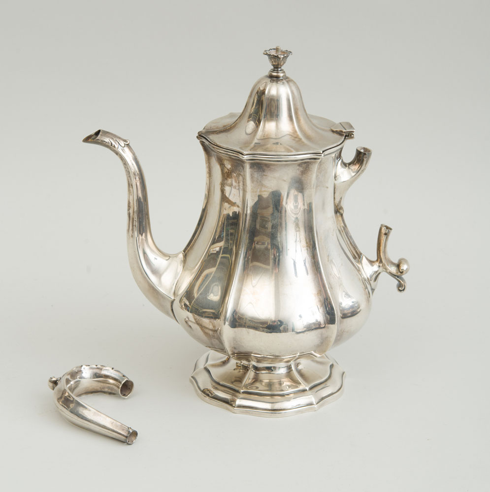 GORHAM MFG. MONOGRAMMED SILVER NINE-PIECE TEA AND COFFEE SERVICE AND MATCHING TWO-HANDLED TRAY - Image 6 of 39