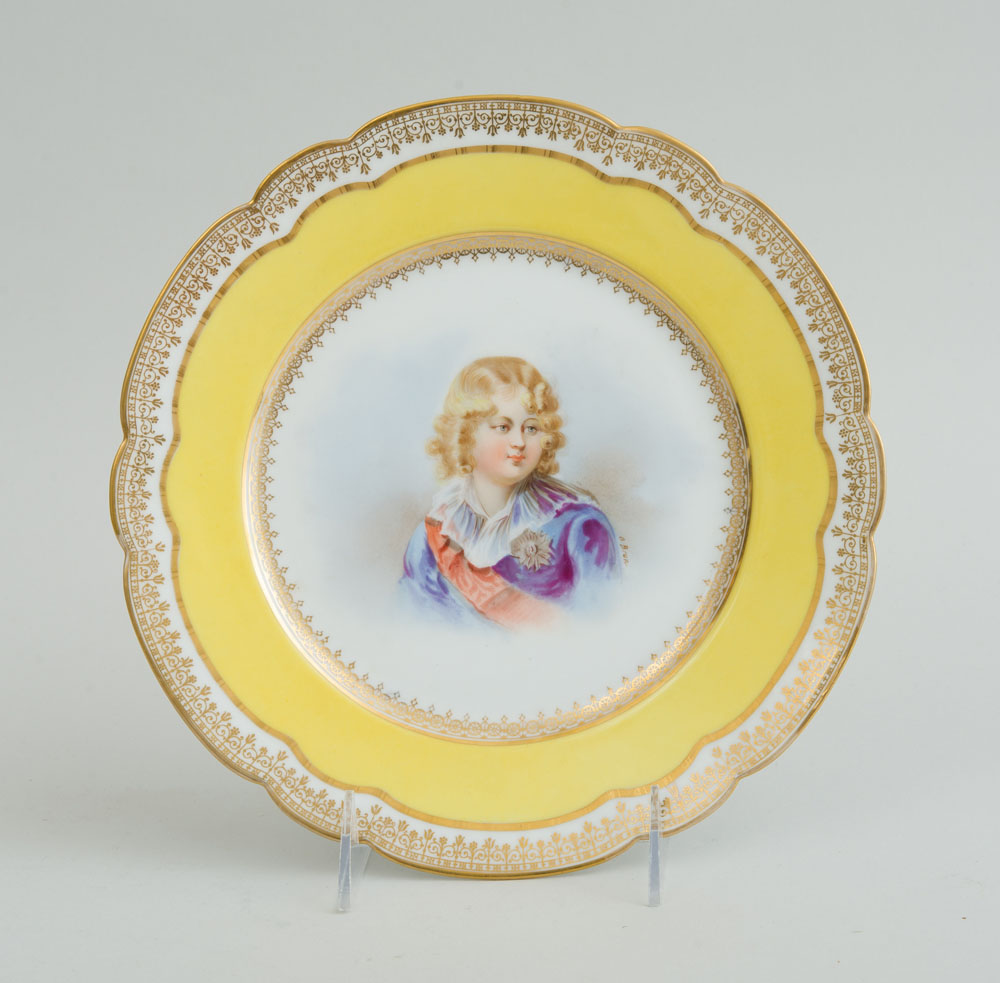 SET OF EIGHT SÈVRES PORCELAIN HAND-COLORED CABINET PLATES - Image 21 of 26