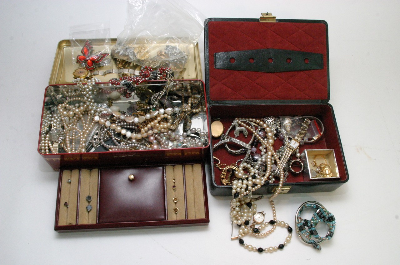 A small quantity of various costume jewellery - Bild 2 aus 2